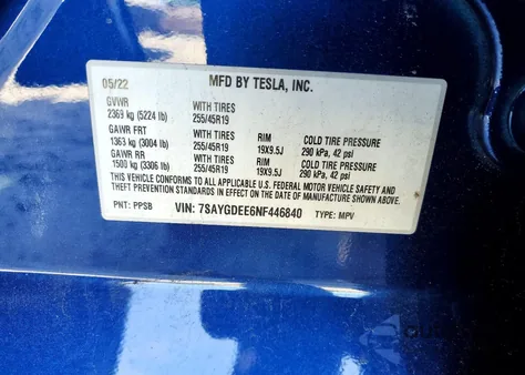 2022 Tesla Model Y z USA, uszkodzony, nr VIN 7SAYGDEE6NF446840